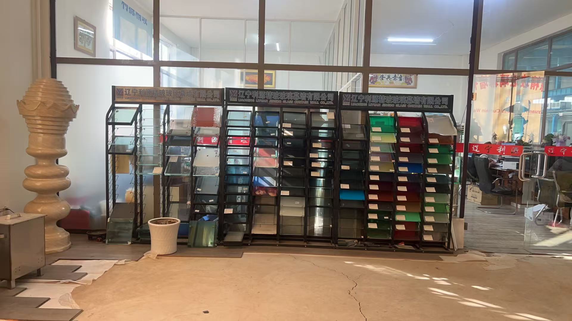 西宁市工程玻璃批量采购隔热玻璃 - 方案